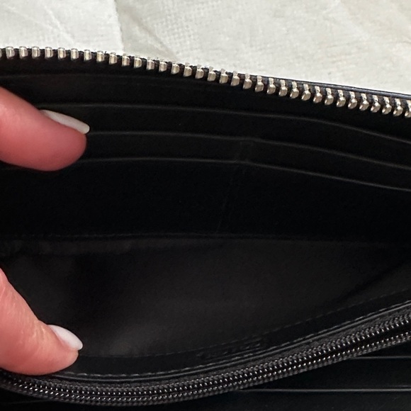 Coach Black Zip-Around Leather Wallet - Picture 3 of 6